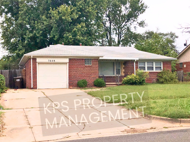 7608 East Lincoln Street